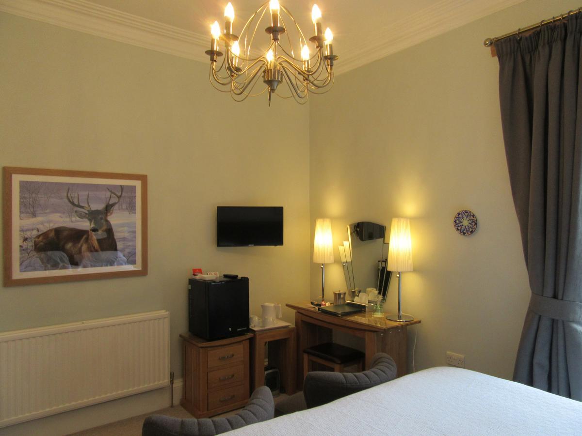 אוצ'טרארדר Middleton House Bed And Breakfast מראה חיצוני תמונה