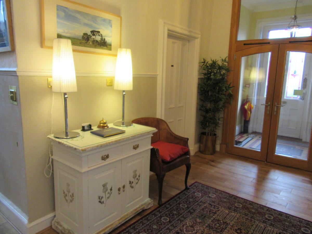 אוצ'טרארדר Middleton House Bed And Breakfast מראה חיצוני תמונה