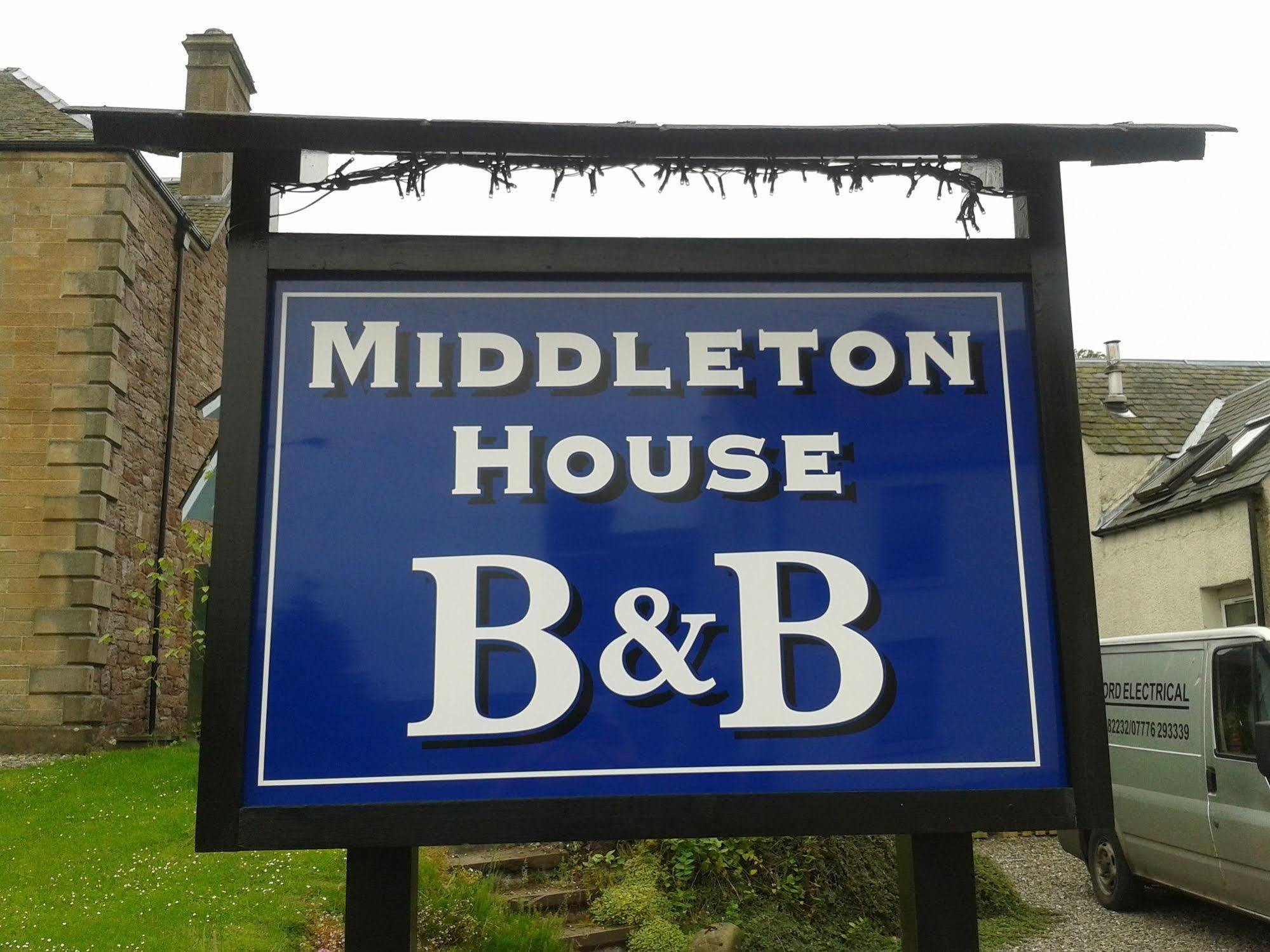 אוצ'טרארדר Middleton House Bed And Breakfast מראה חיצוני תמונה